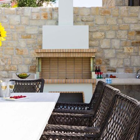 Villa Emilia I Luxury, Amazing Seaview, Next To The Town Kíssamos Eksteriør billede