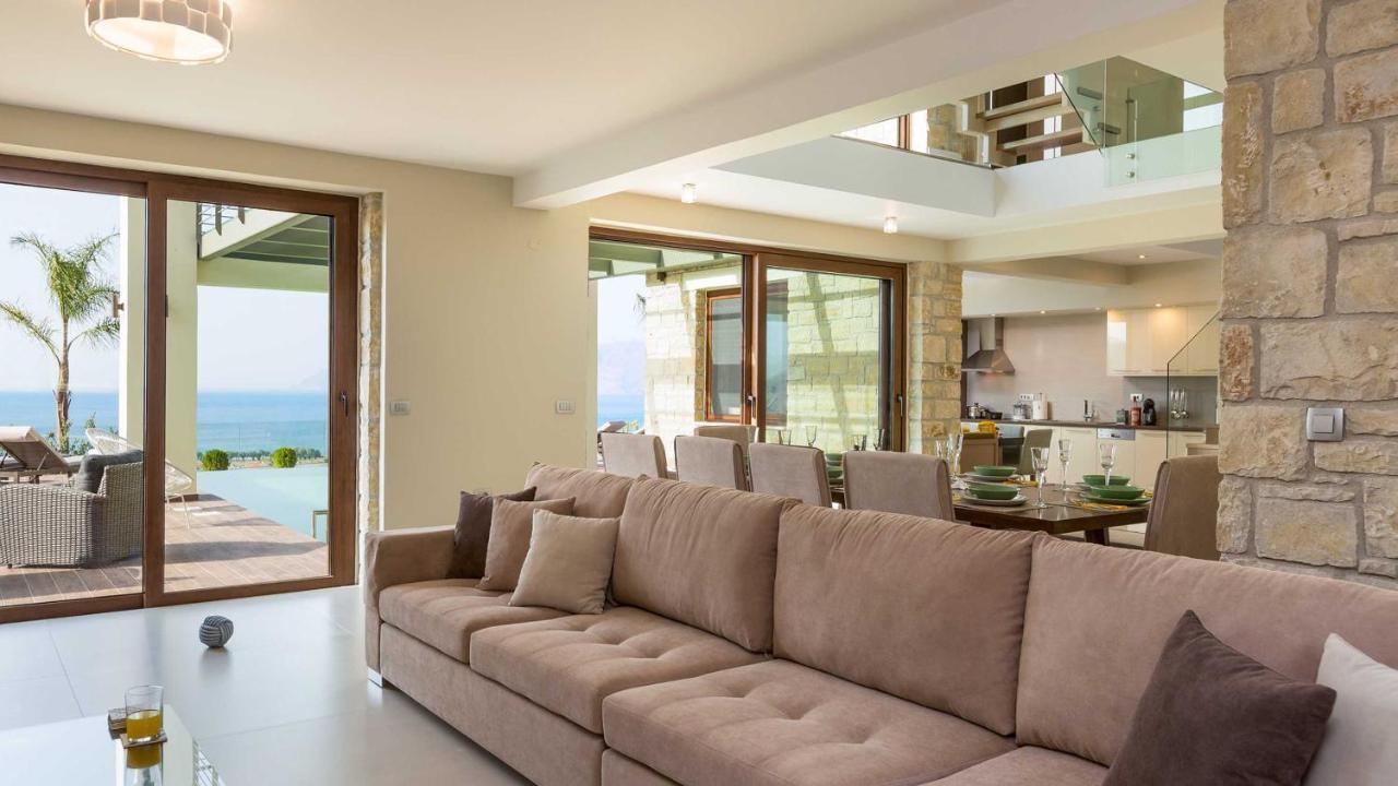 Villa Emilia I Luxury, Amazing Seaview, Next To The Town Kíssamos Eksteriør billede